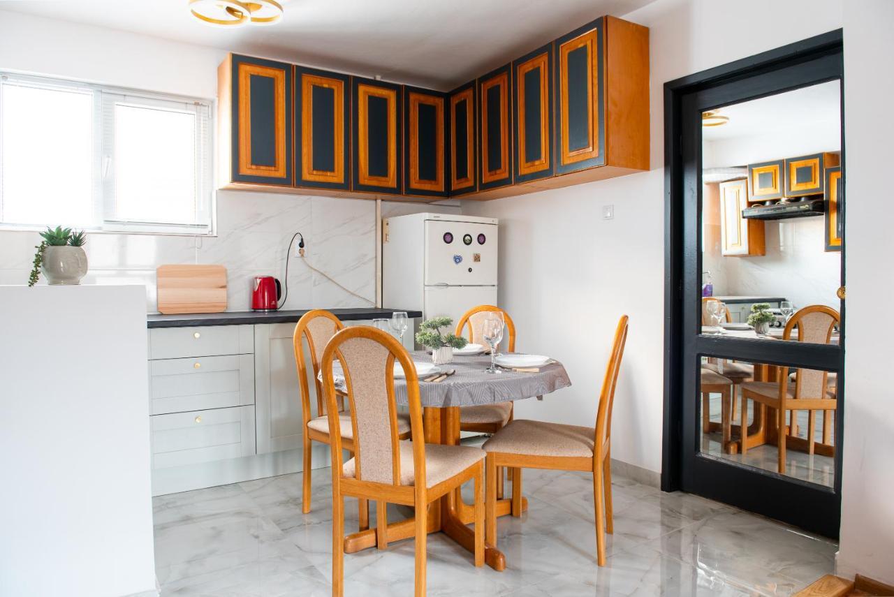 Promenada Old Town Apartment Букурещ Екстериор снимка