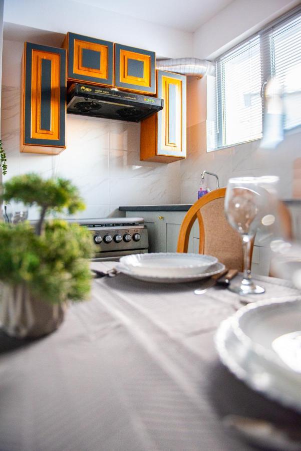 Promenada Old Town Apartment Букурещ Екстериор снимка