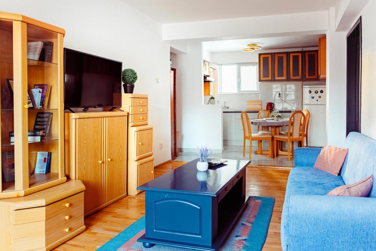 Promenada Old Town Apartment Букурещ Екстериор снимка