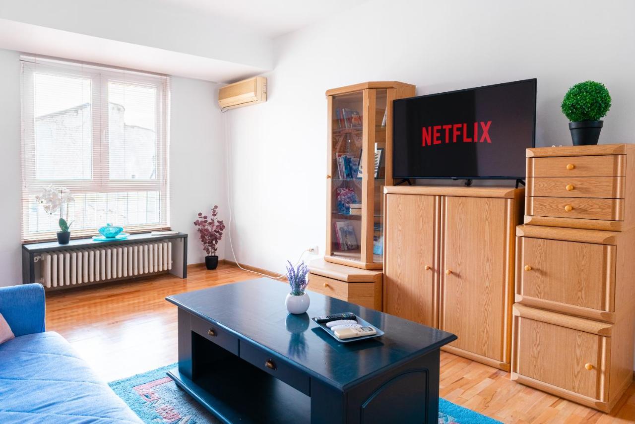 Promenada Old Town Apartment Букурещ Екстериор снимка
